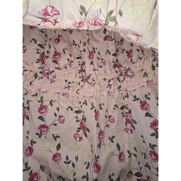 Floral Smocked Off-Shoulder Peplum Top – Size Large - Picture 10 of 10